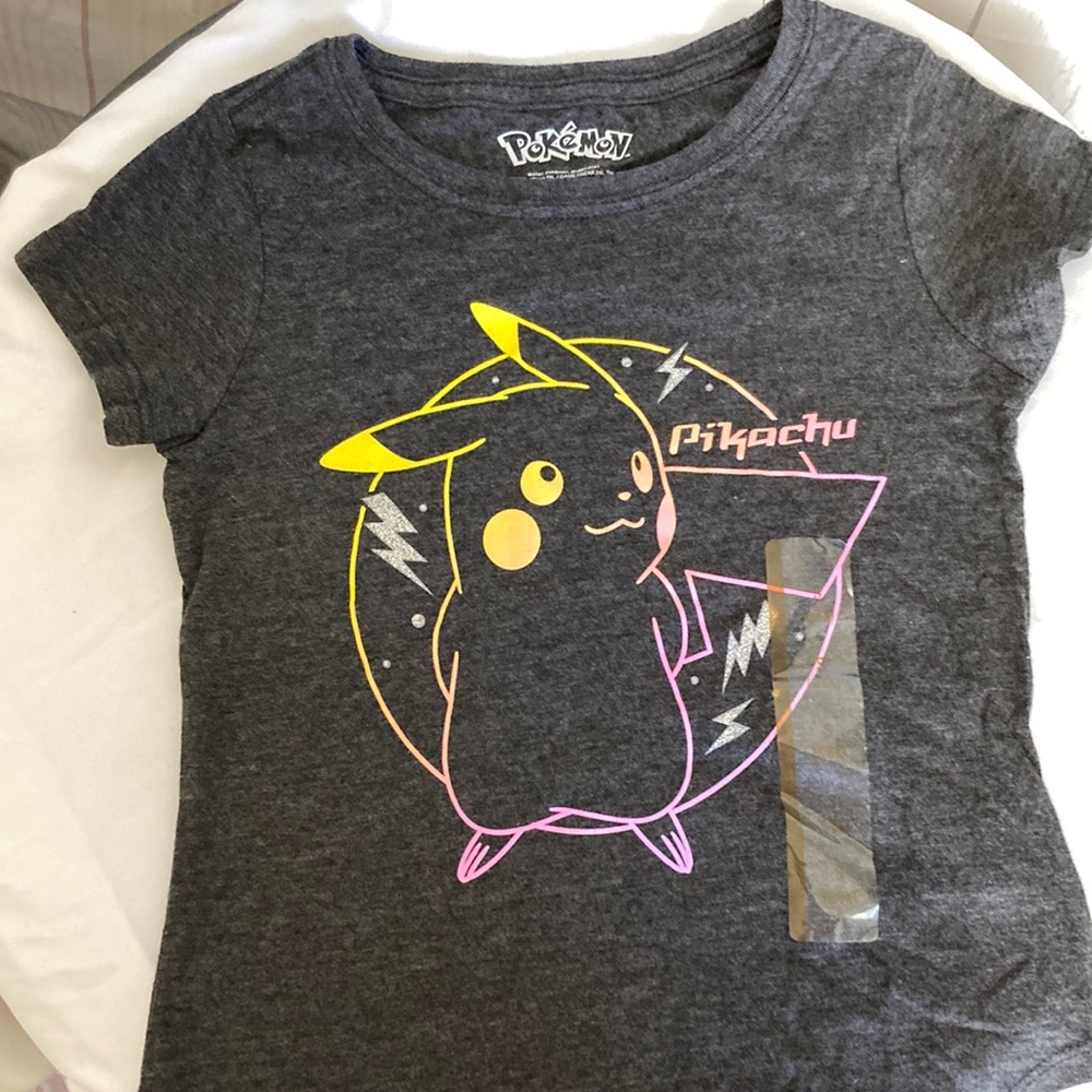 Pokémon Girls Size S (6-6X) Dark Gray Short Sleeve Pikachu T-Shirt